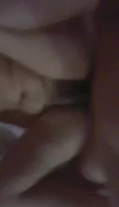 大奶熟女偷情老公打电话过来不敢接