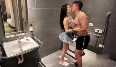刚结婚三个月的老婆尝试约肌肉单男，老婆说了必须要帅，钱不钱无所谓